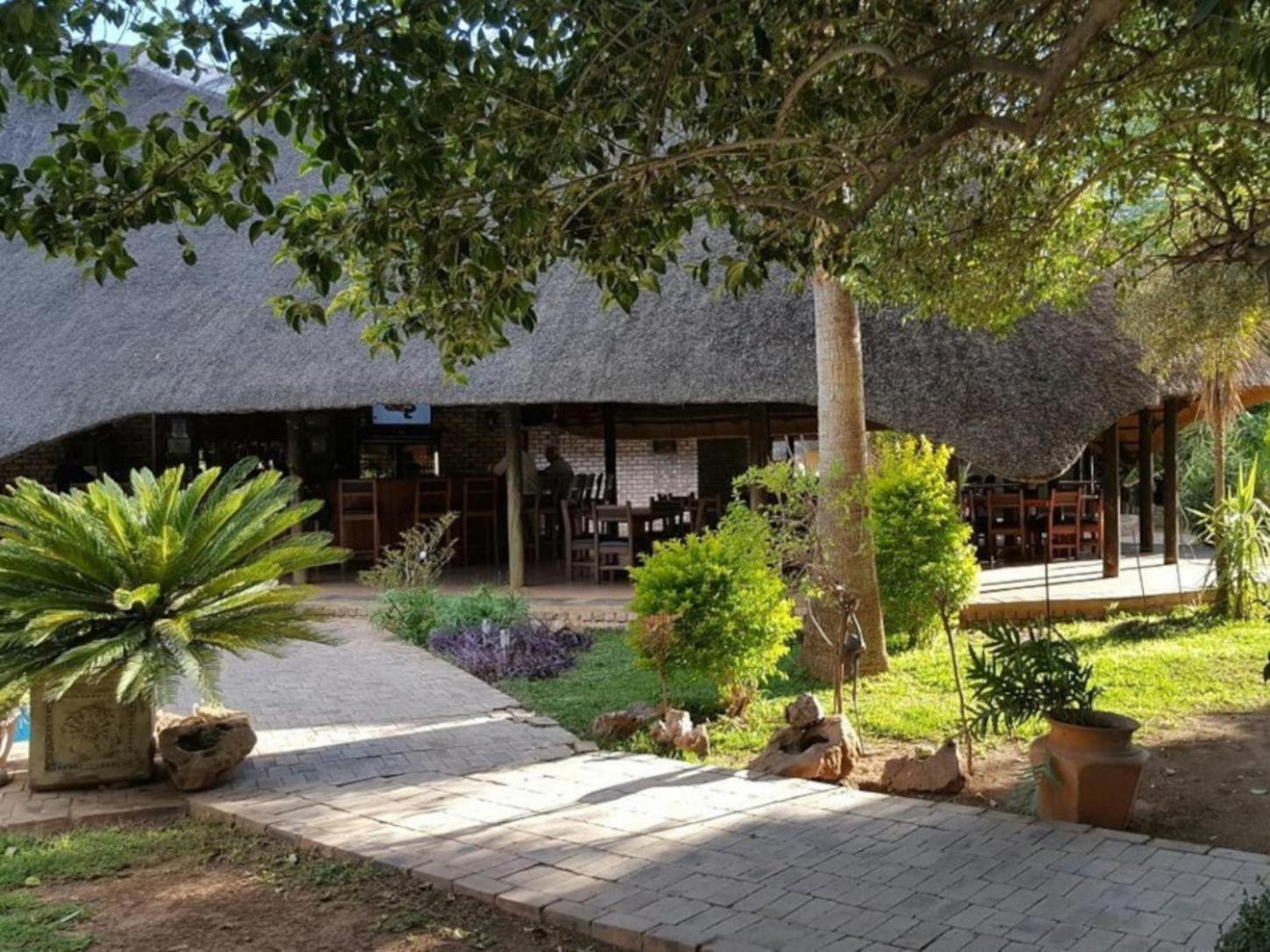 Ombinda Country Lodge Outjo Exterior foto